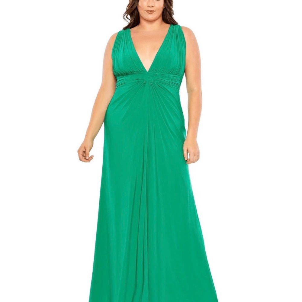 Mac Duggal NWT Draped V Neck Sleeveless A Line Gown 20W Jade green #68128